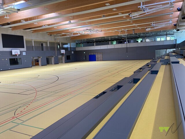 Sporthalle  1