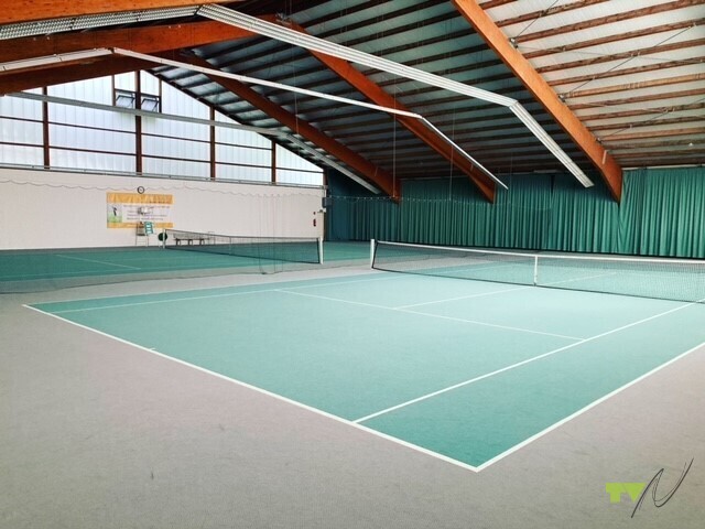 Tennishalle