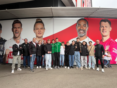 Ein besonderer Nachmittag in der MHP Arena
